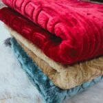 مصلية قطيفة – سجادة صلاة من القطيفة الفاخرة