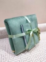 ⁦طقم مبطن مصلية ومصحف – هدية متكاملة⁩ - الصورة ⁦11⁩