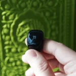 خاتم تسبيح ذكي iQibla Jood - شاشة OLED كبيرة، علبة شحن باور بانك، وتتبع النشاط البدني (5 ألوان) - الصورة 11