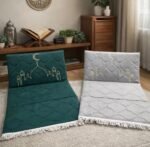 مصلية مبطنة بمسند قطيفة فاخرة – حفر ليزر أنيق | سجادة صلاة مريحة للظهر والركبتين - Image 2